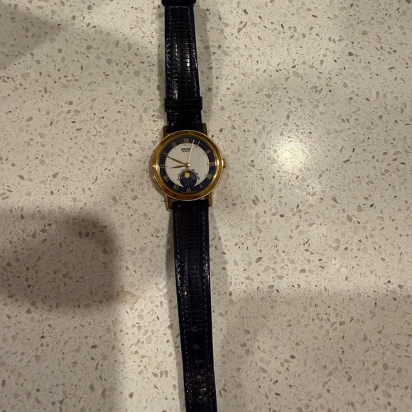 Seiko vintage quartz watch 4k220089 woman Moon Phase - Picture 2 of 12